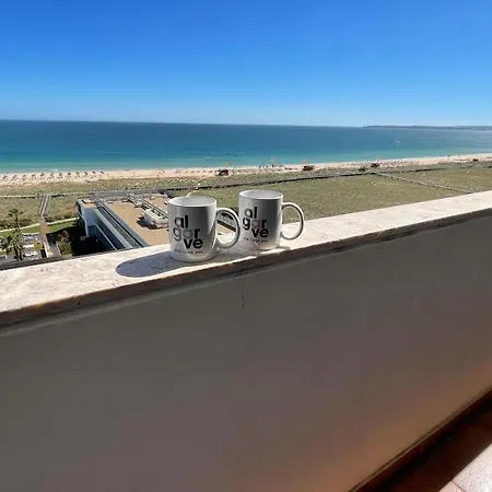 Seaview, Front Lägenhet